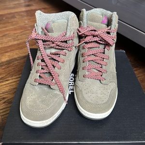 Nike Women’s Sky Hi Hidden Wedge 8